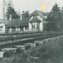 Grundy 176 - Photograph